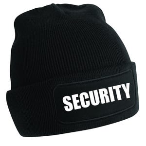 Puede incluir: Gorro de punto negro con un parche blanco que dice "SECURITY" en la parte delantera.