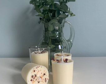 Pack of 4 Soy wax mixed scents votive candles with glass holder. Warm or fresh scents.