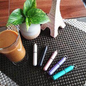 2 piezas Lápiz labial forma pajizo reutilizable- Plata / Oro rosa / Púrpura / Negro / Verde acero inoxidable reutilizable Paja