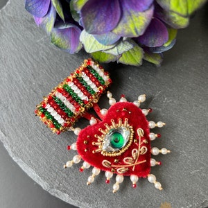 Evil Eye Brooch Handmade, Beaded Heart with Rays, Evil Eye Heart jewelry, Beads embroidered pin, Bohemian ewelry, medal pin