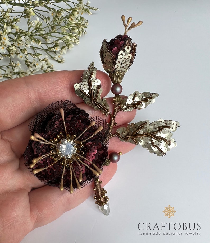 Blooming twig brooch handmade, flower beaded brooch, floral boho jewelry, beads embroidered brooch, gift for woman, gift for her, 画像 2