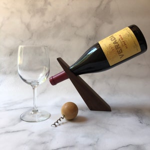 Wine bottle holder Walnut wood wine bottle display Wine lover gift Wine storage Housewarming gift New home gift Cottagecore kitchen decor
