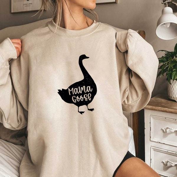 Mama Goose T-shirt,Goose shirt, goose mom shirt, Cute goose shirt, crazy goose lady shirt, goose mama, Mama goose shirt