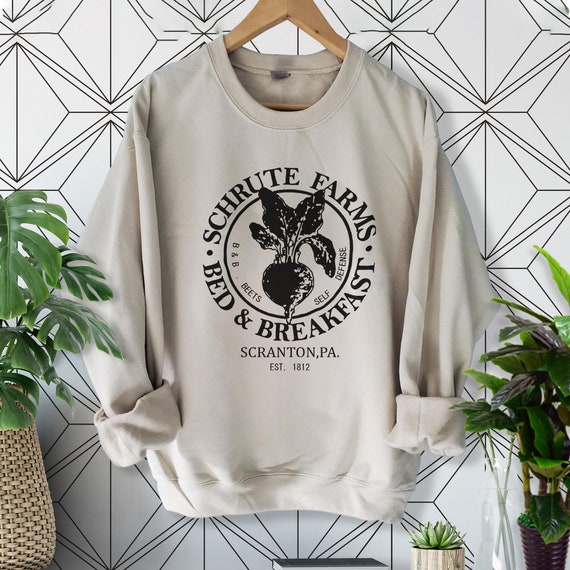 Schrute farms bed and breakfast best sale sweatshirt