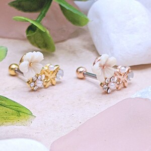 Flower and Pearl Cartilage Piercing Stud - Cartilage, Tragus, Helix - Rose Gold or Gold - CZ Crystal - Barbell / Screw Back Earring