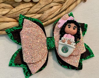 Lazo para el cabello con forma de taza de café Starbucks – Capas brillantes en rosa y verde, accesorio para niña