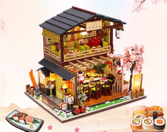 Sushi Bar Dollhouse Miniature avec meubles, kit de maison de poupée DIY plus anti-poussière et mouvement musical, idée de salle créative à l’échelle 1:24