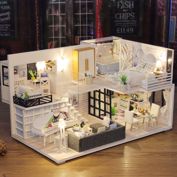 DIY Puppenhaus Kit Holz Miniatur mit Möbeln LED Licht Staubschutz Set 