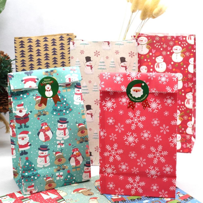 Gift Paper Bag Paper Stickers Xmas Candy Food Cookies Packing Paper Bags 40pcslot Christmas Kraft Paper Bag