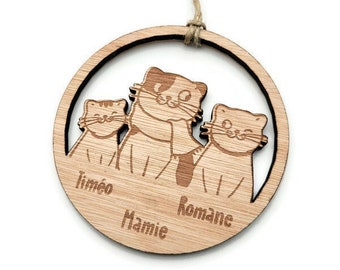 Christmas ball family first names, wooden Christmas ornament, Cat family of 3, customizable wooden Christmas ball