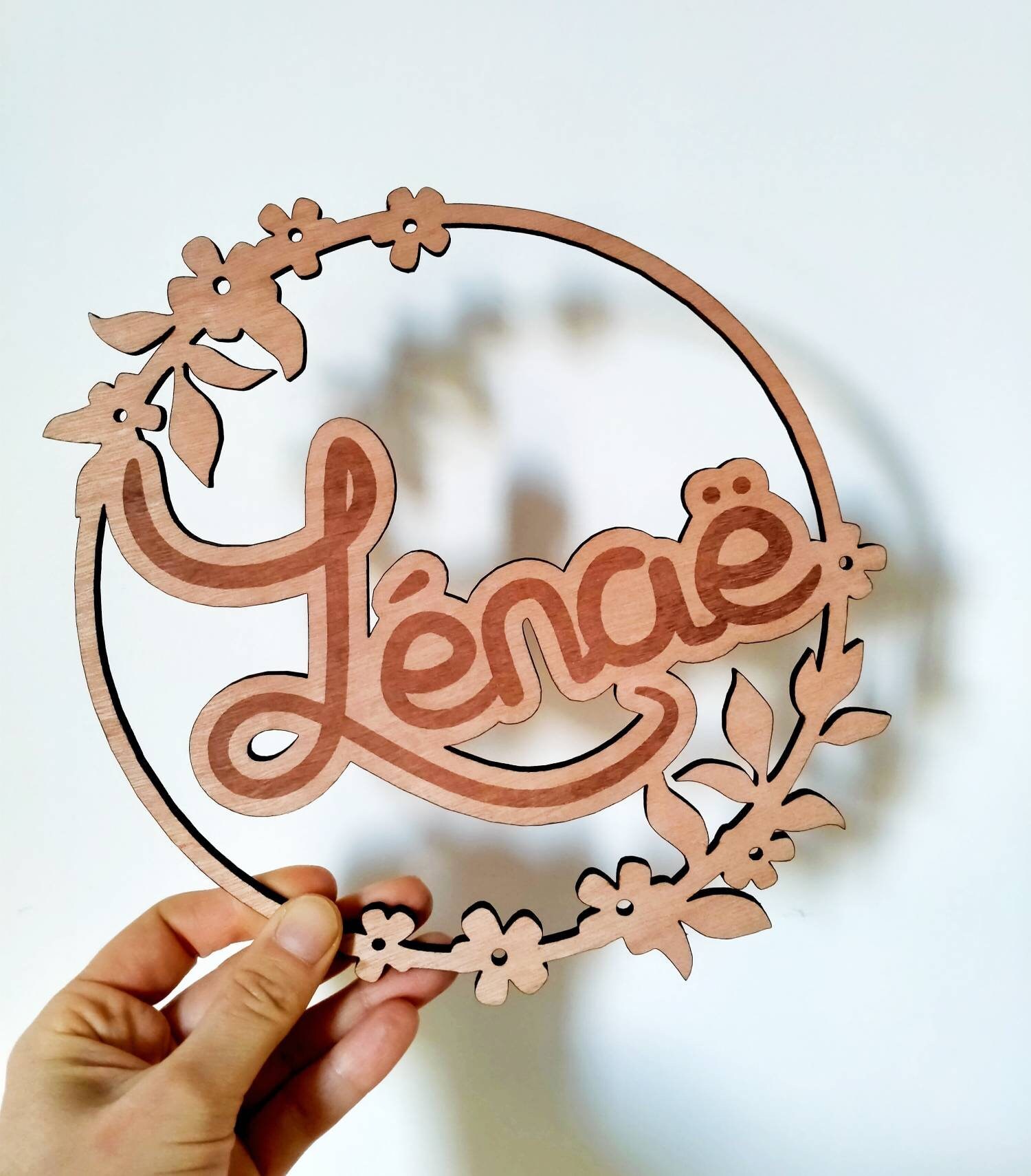 Decoración de pared de madera con el primer nombre de su | Etsy