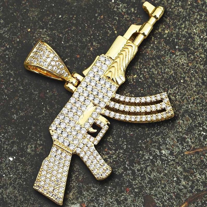 Iced AK 47 Rifle Gun Pendant Hip Hop Jewelry 5 Times 14K Gold Plated 5A Cubic Zirconia Stones 3mm 22\u2019\u2019 Long Rope Chain and Gift Box