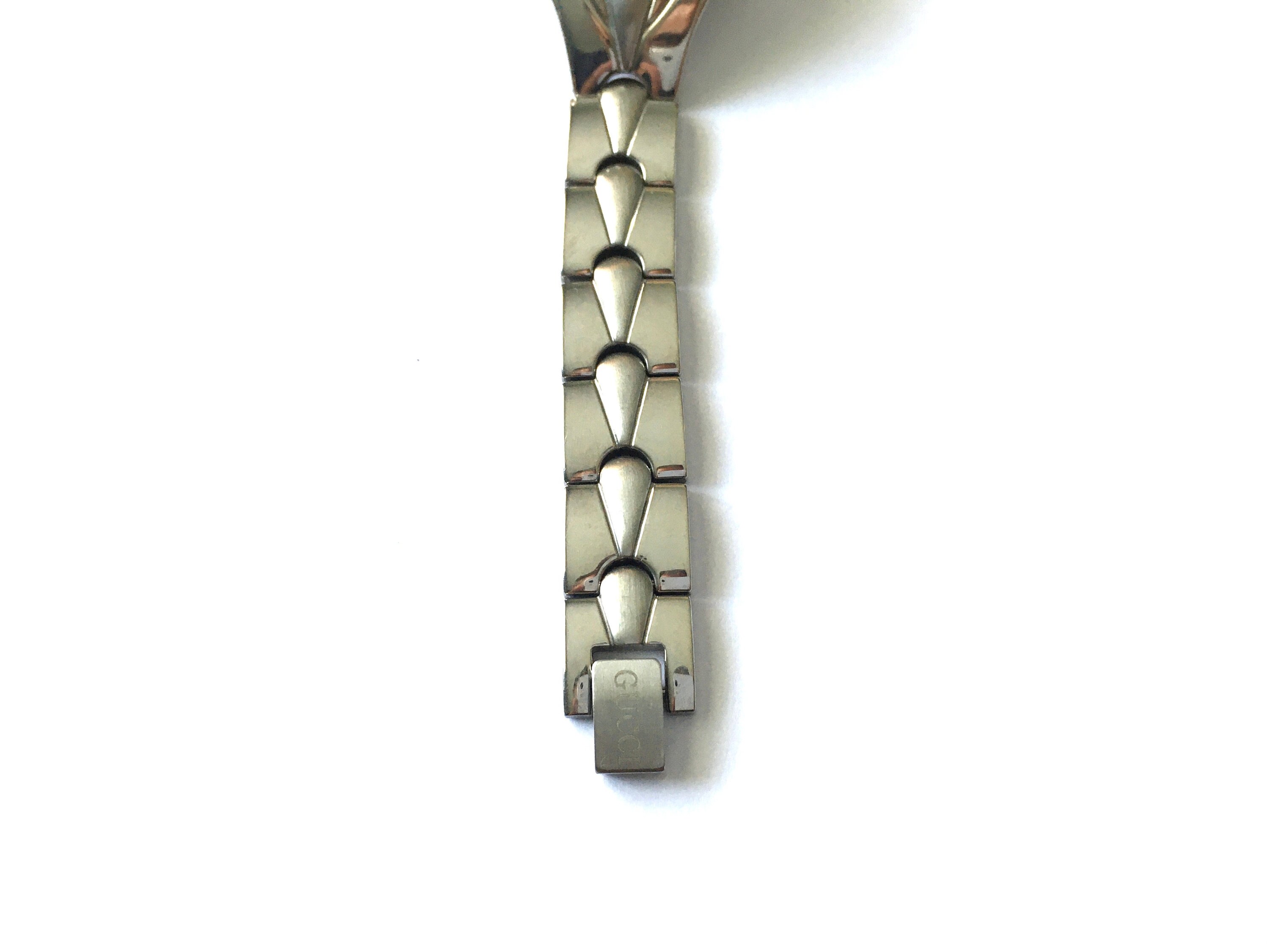 Vintage Classic y2k Gucci stainless steel watch Bloom and Time PH | Vintage 1998 Gucci 6700L – Sleek Black  main image 3