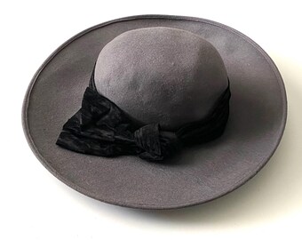 Womens Vintage Retro Grey Wool Felt Just Natural VIV  display picture 1