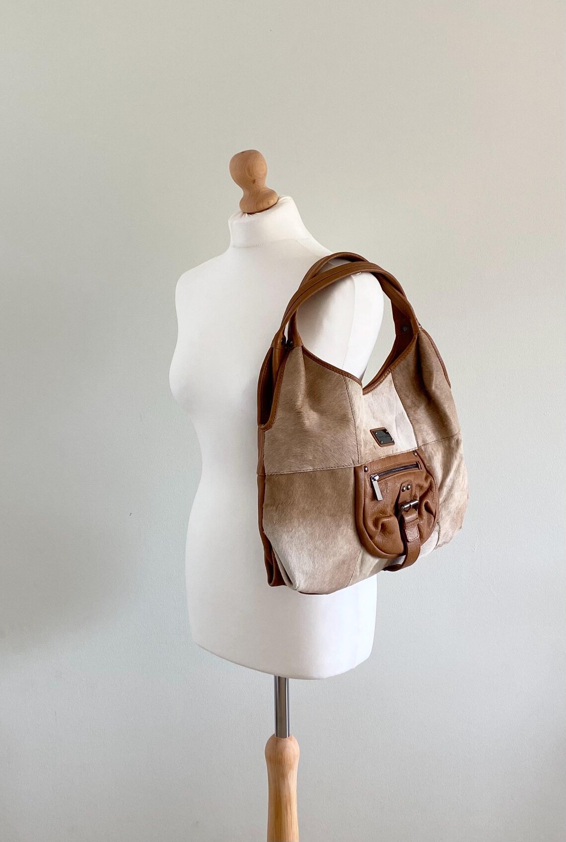 Vintage retro women’s burgundy leather HIDESIGN hand bag handbag, foto 2 di 5