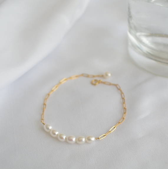 Tiny Pearl Chain Bracelet,14k Gold Filled,paper Clip Chain