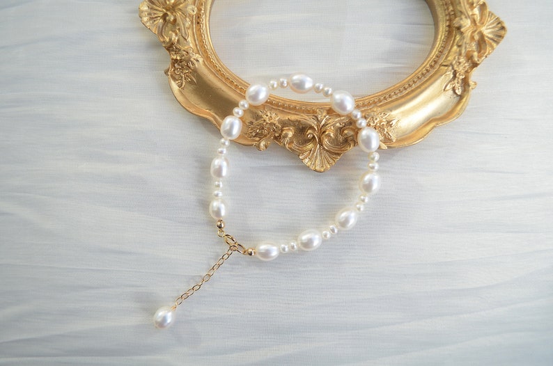 Leah-Rice Pearl Bracelet, Statement Bracelet, Gift for her, Elegant Bracelet image 3