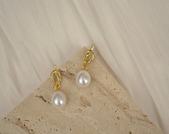 Knot Pearl Earrings, Gold Vermeil Earrings, Dainty Pearl Earrings, Gift for her, Dangle Earrings