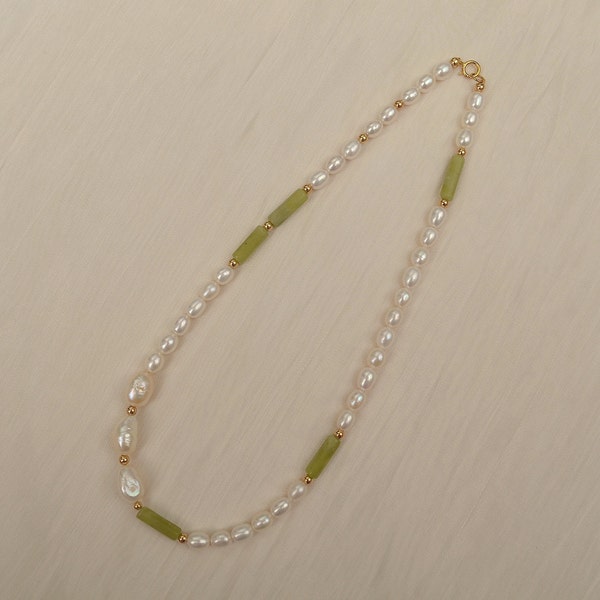 Jade-Rice pearl and jade chocker,beaded necklace, 14k gold filled, everyday necklace, gift for her, pearl necklace,