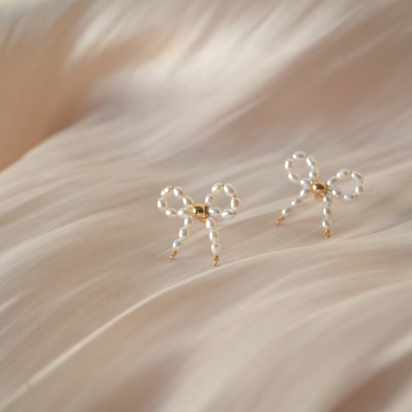 Pearl Bow Earrings, Stud Earrings, gift for her, pearl earrings, pearl stud,14k goldfilled earrings, everyday wear