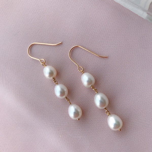 Pearl drop earrings, freshwater pearl earrings, minimalist earring, tiny pearl earrings,14k gold filled earrings, gift for her,everyday wear