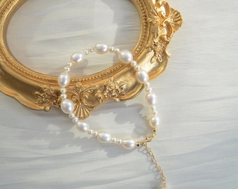 Leah-Rice Pearl Bracelet, Statement Bracelet, Gift for her, Elegant Bracelet