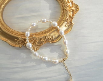 Leah-Rice Pearl Bracelet, Statement Bracelet, Gift for her, Elegant Bracelet