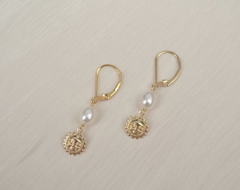 Pearl and sun pendant earrings, sun burst earrings, 14k gold filled, apollo earings, pearl dropp earrings, gift for her, dainty earrings