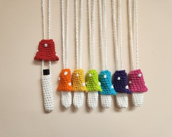 Stiiizy red mushy holder and necklace, red mushroom stiiizy lanyard, crocheted mushy stiiizy vapepen holder