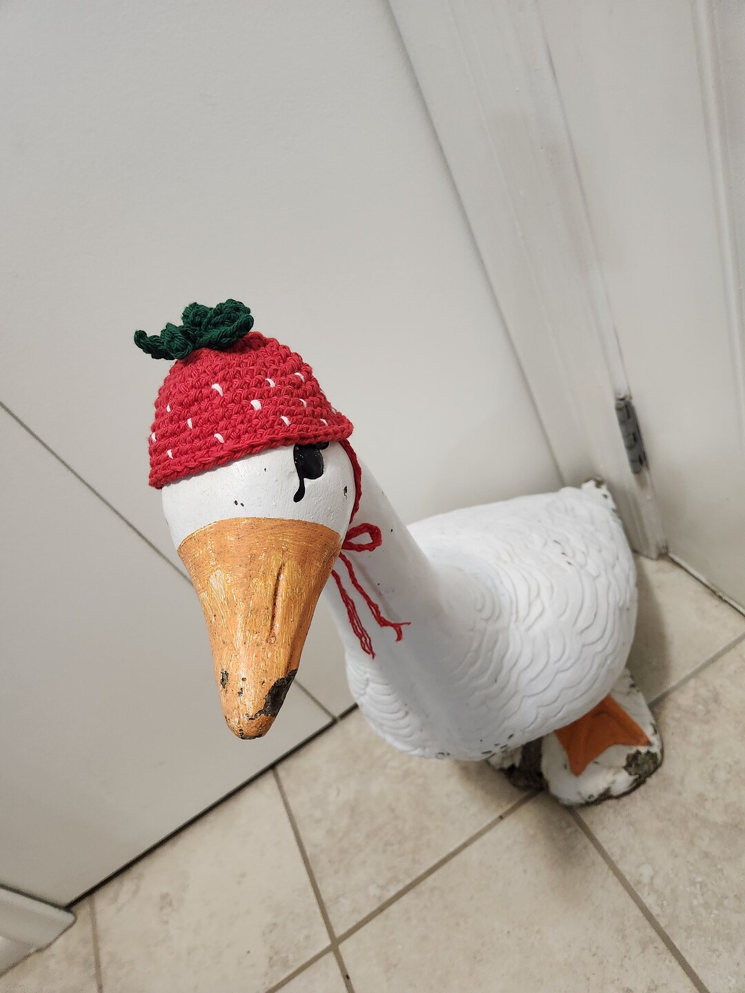Cement Porch Goose Strawberry Hat, Cute Cement Porch Goose Decoration
