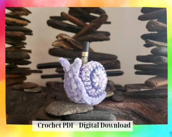 lookah snail holder CROCHET PATTERN PDF, crochet pattern for a lookah snail holder, pdf document for lookah snail vapepen vape holder,