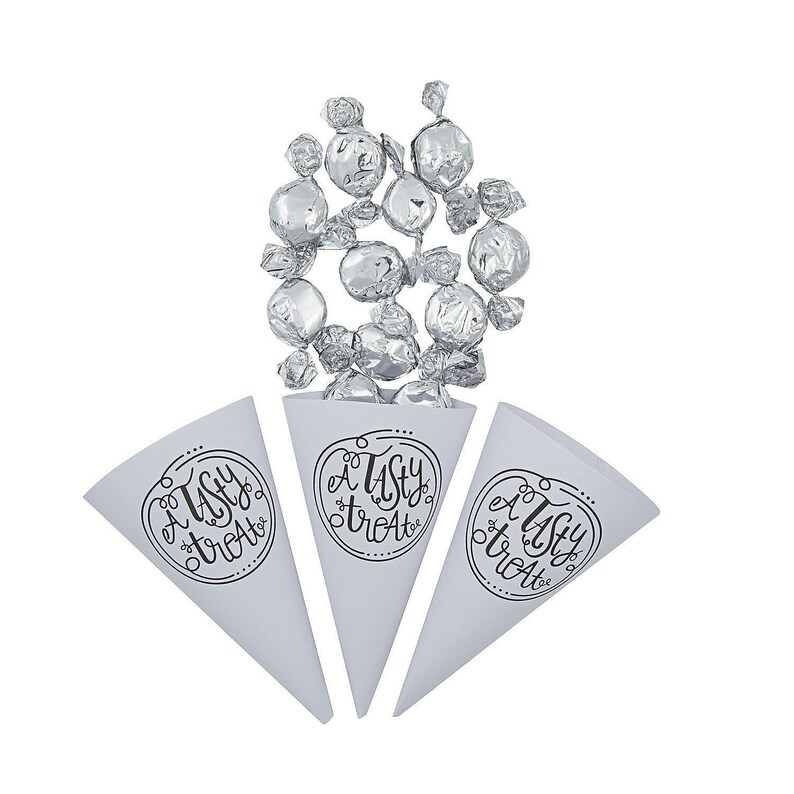 Tasty Treats Snack Cones Party Supplies 12 Pieces