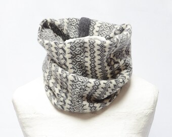 Capuche en laine d'agneau style scandinave Fairisle