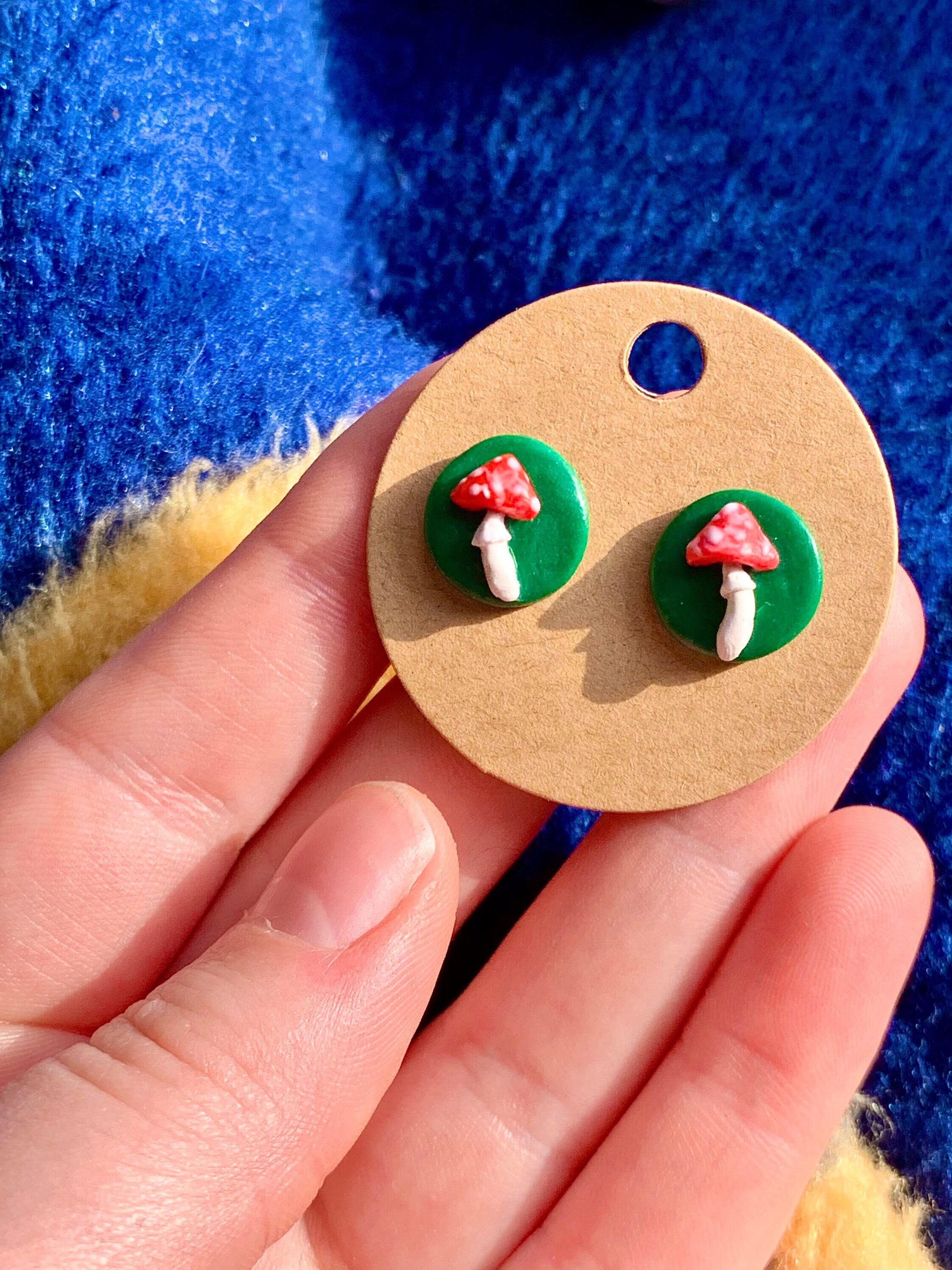 Shroomie Studs