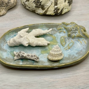 Crab Ring Dish, Crab Trinket Dish, Coastal Home Decor, Housewarming Gift, Beach Soap Dish