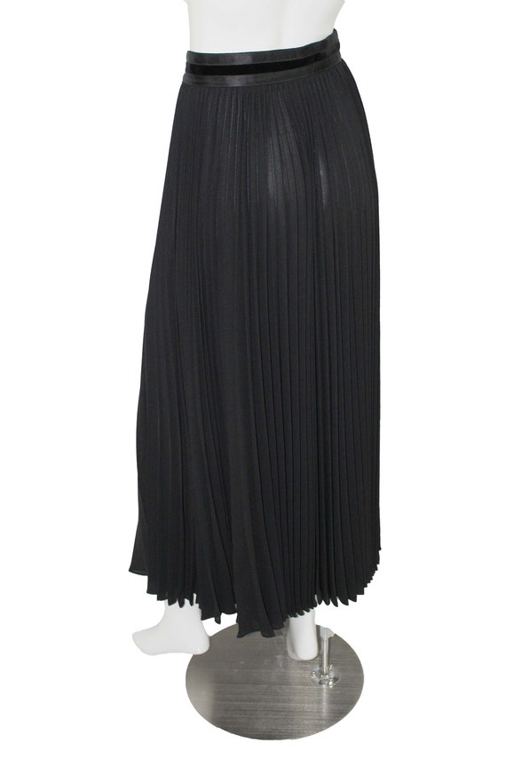 Escada Couture Stunning Vintage Black Crepe and V… - image 2