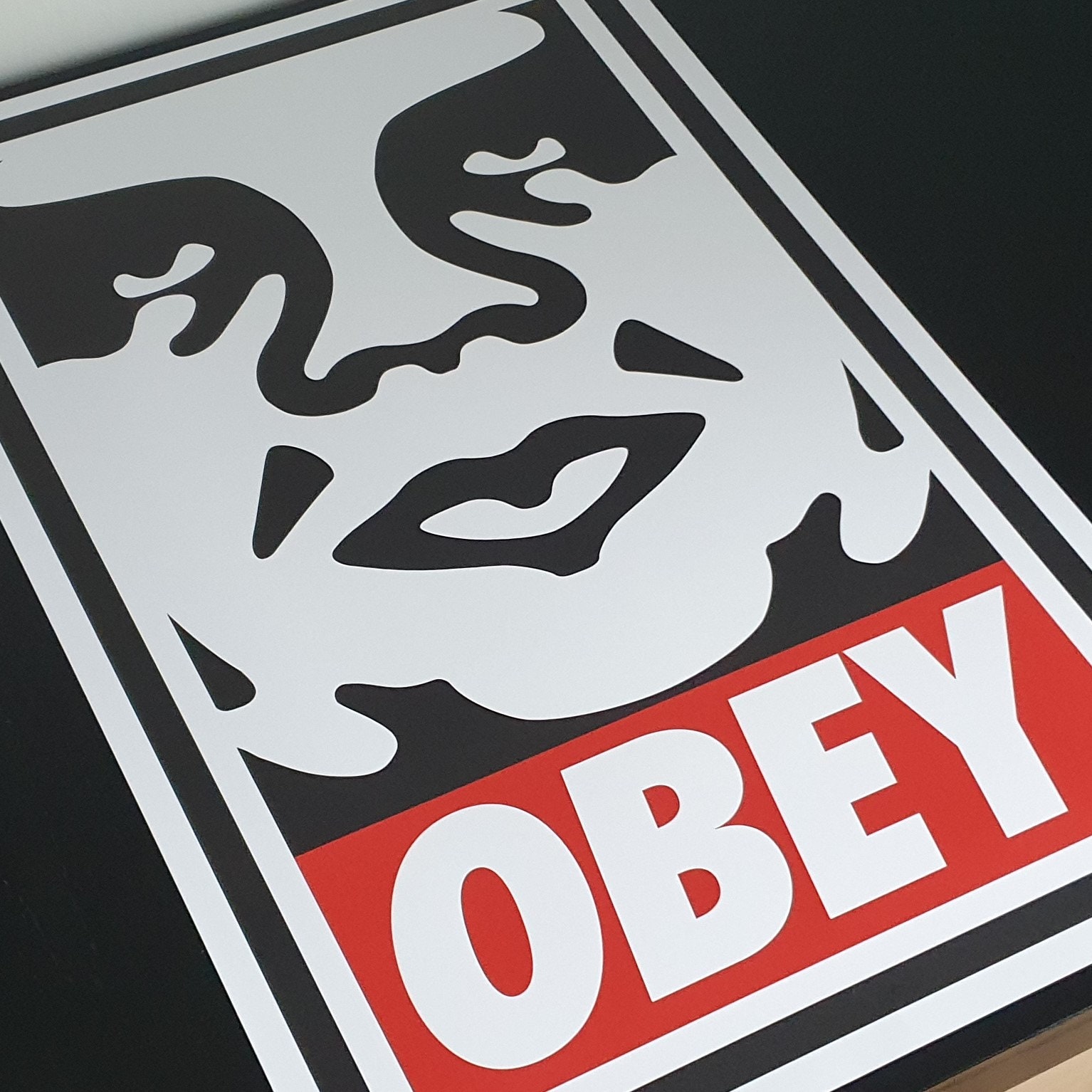 シェパード・フェアリー ポスター (OBEY) - サイン入り - Obey