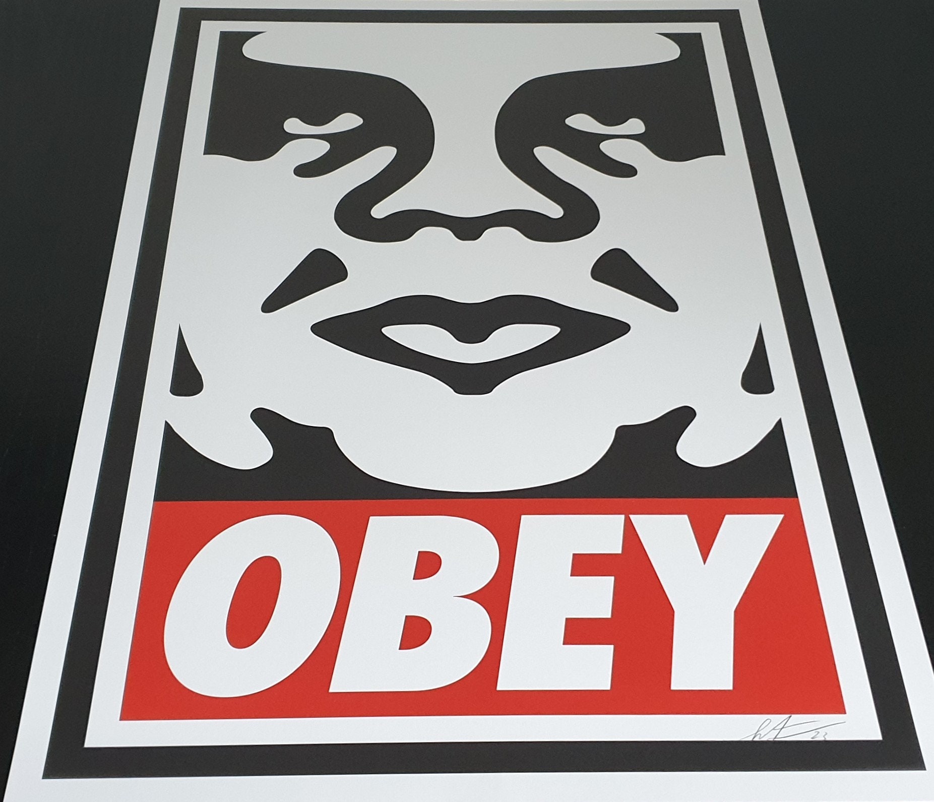 シェパード・フェアリー ポスター (OBEY) - サイン入り - Obey