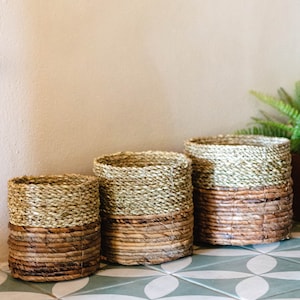 Storage Basket | Plant Basket BHINNEKA (two-coloured) made from Banana Fibre & Seagrass (3 sizes)