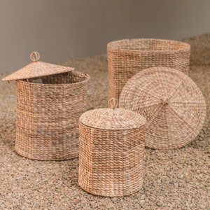 Laundry Basket with Lid GARUT made from Water Hyacinth (3 sizes)