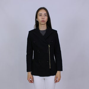Louis Vuitton Signature Short Wrap Coat BLACK. Size 36