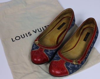 Women's Louis Vuitton Flat sandals from $270