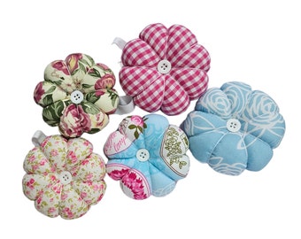 Floral Wrist Pin Cushion Elasticated Band, Pumpkin Wrist pin cushion, Sewing gift Pin cushion with Elastic Strap, Fabric Pin Needle Cushion