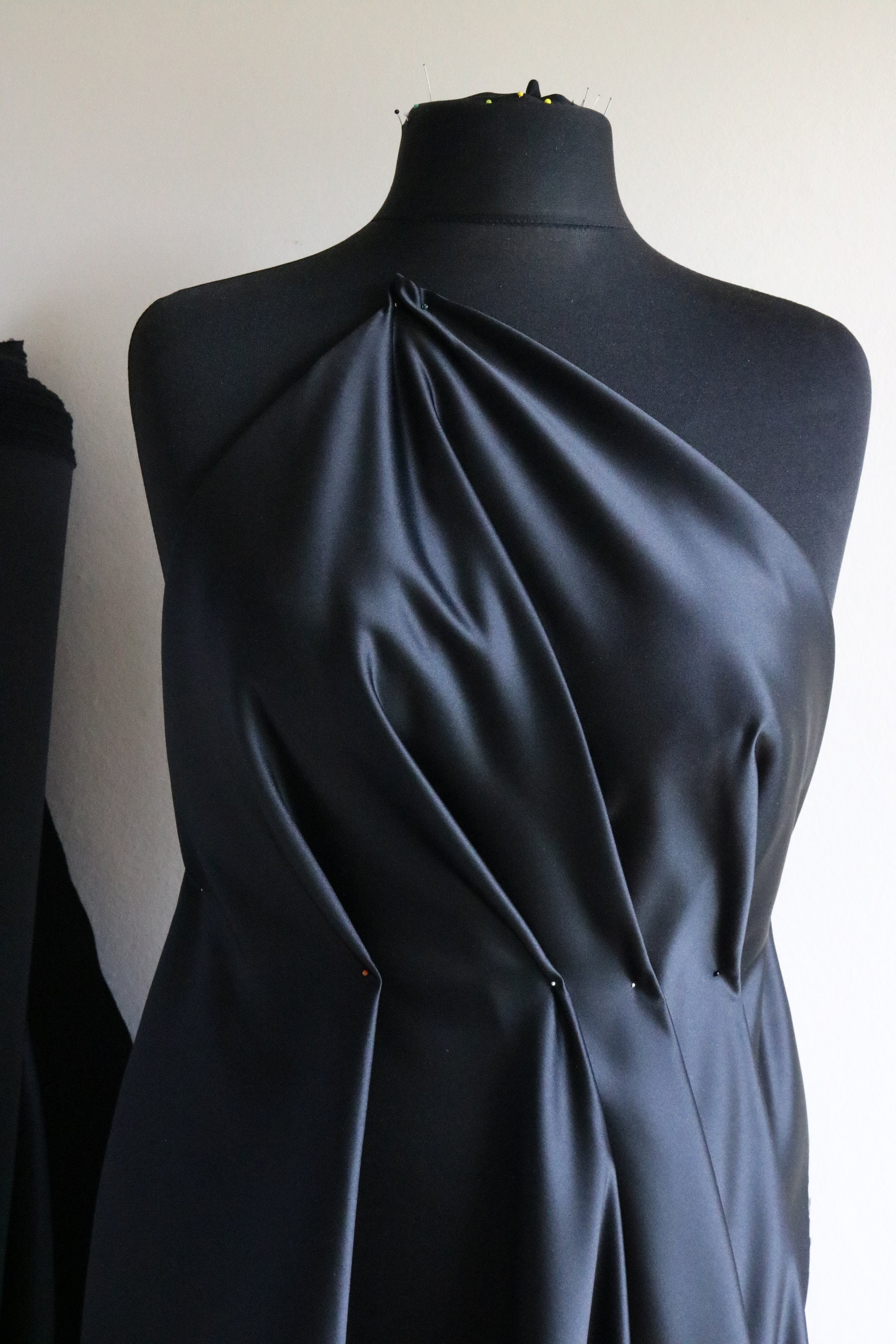black duchess satin dress Black duchess satin mini dress with a bow in the back