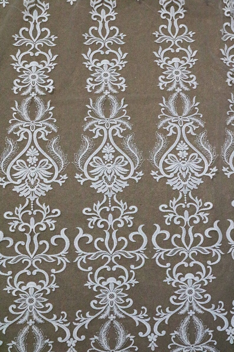 Elfenbensfärgat broderat spetstyg, brudspetstyg, blommig spets, spetstyg, tyllspetstyg, brudklänningsspets, transparent tyg, 133 cm bredd bild 8