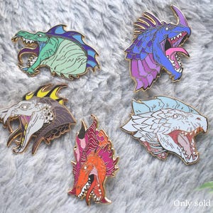 Spilla e adesivo smaltati PRIDE DRAGONS