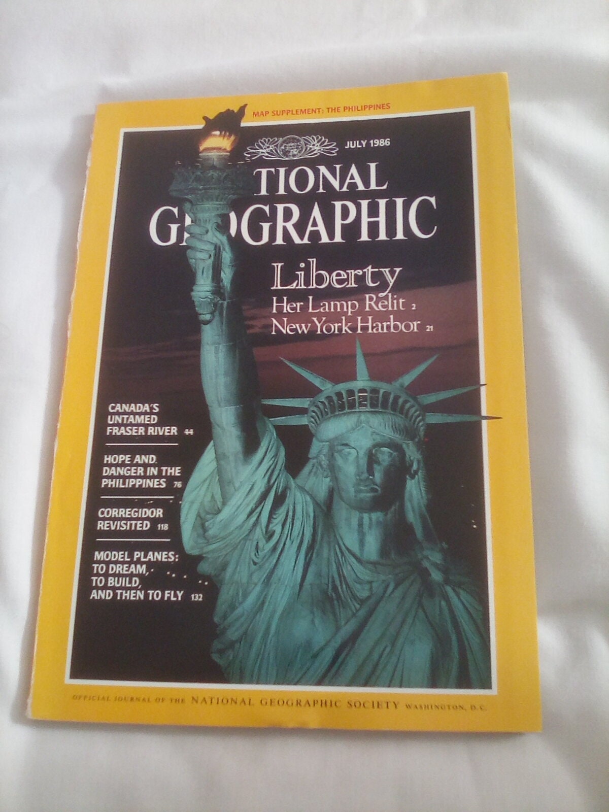 National Geographic Magazine July 1986. | Etsy
