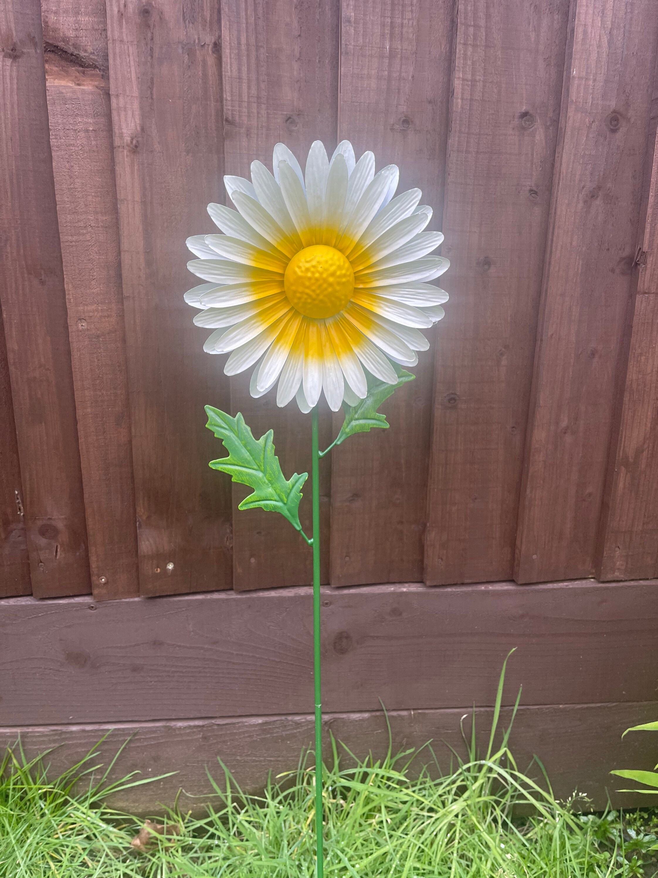 80cm Metal Daisy Garden ornament sculpture Flowers stake Etsy