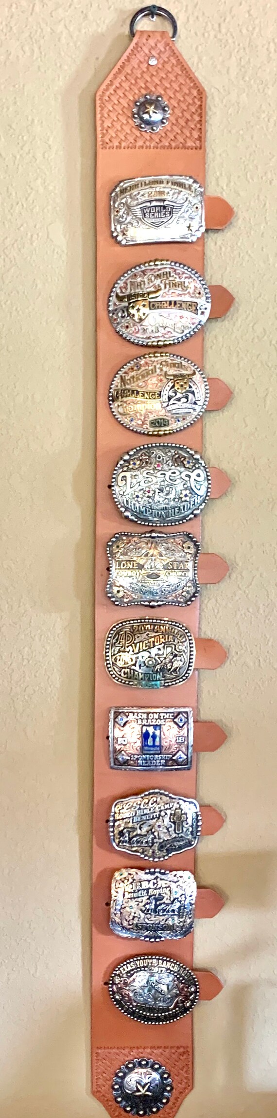 10 Trophy Buckle Display Etsy