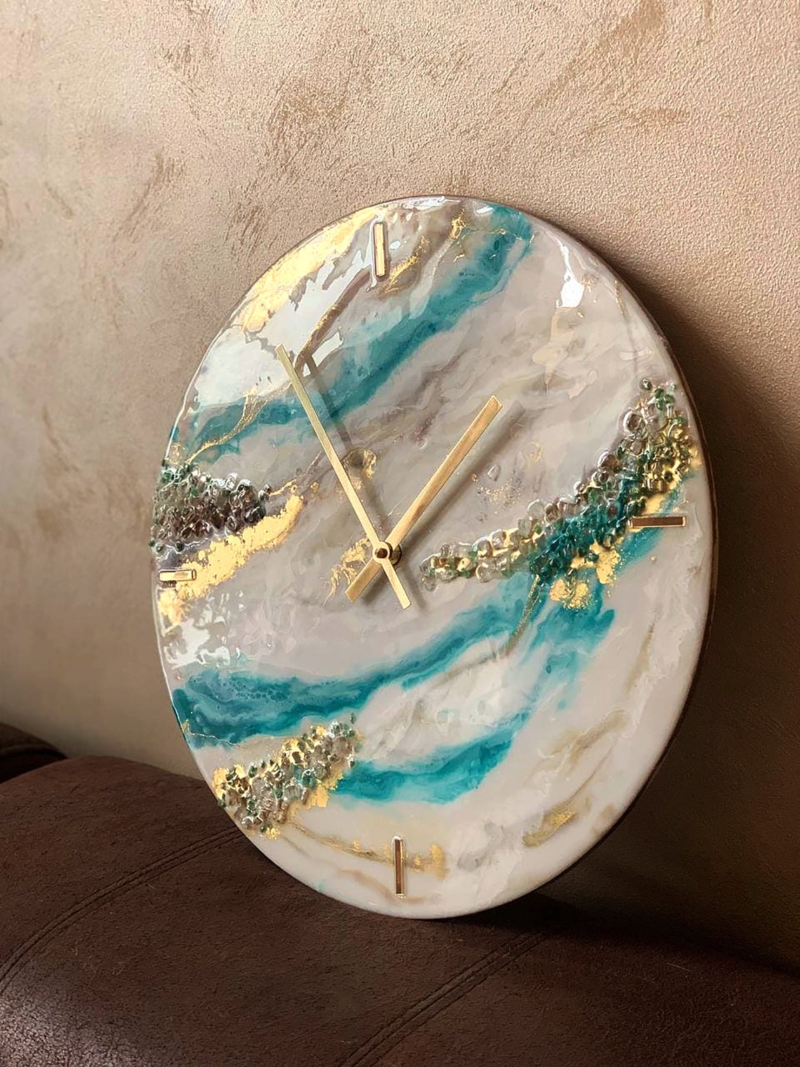 Resin wall clock marble effect / functional resinart round Etsy